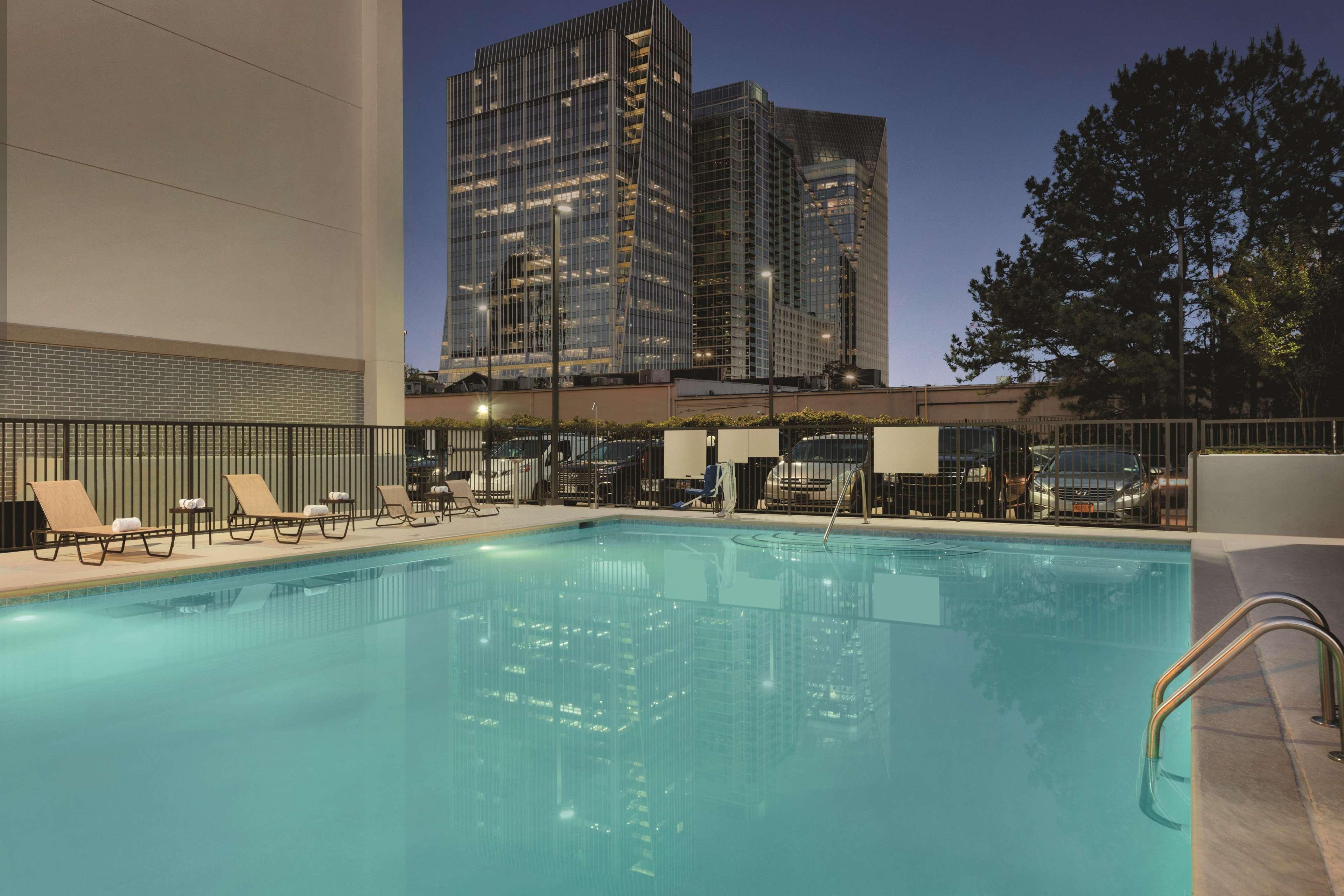 Hampton Inn Atlanta-Buckhead Exterior foto